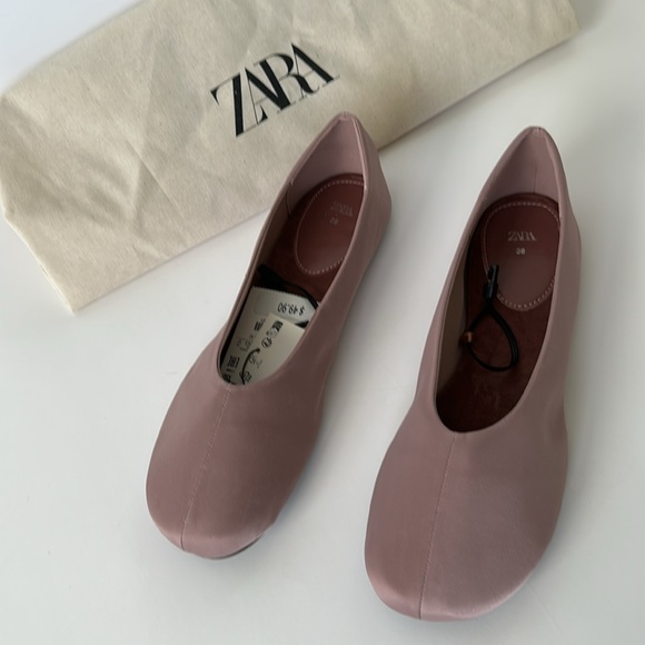Zara Women's Mauve Flats - Picture 5 of 15